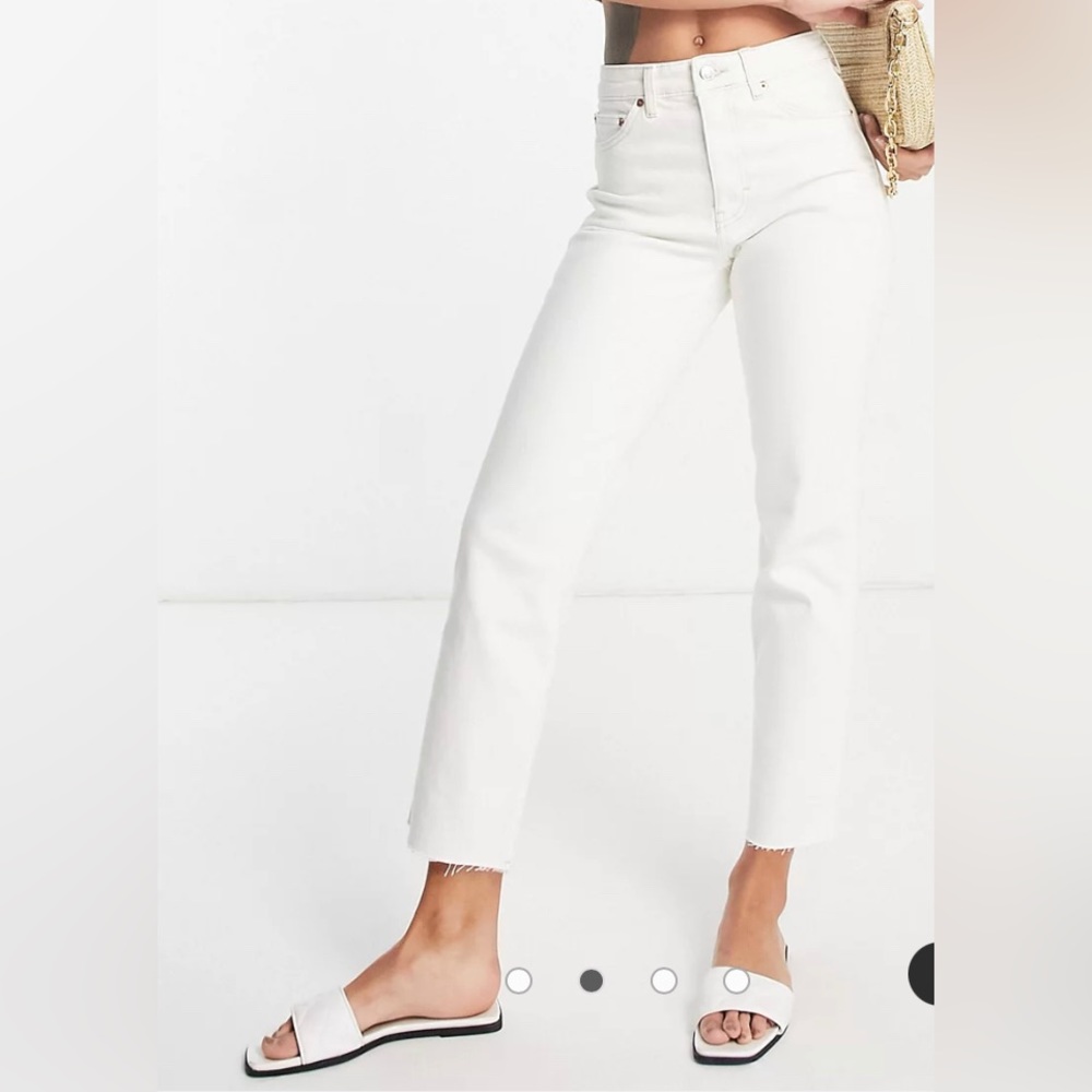TOPSHOP STRAIGHT PETITE OFF WHITE JEANS Size W30x L28